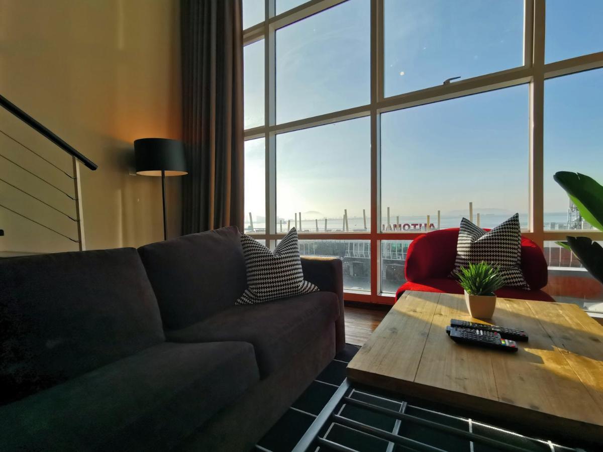 Maritime Suites Penang Jelutong Екстер'єр фото